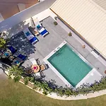 Soso's Garden With Private Pool Plános